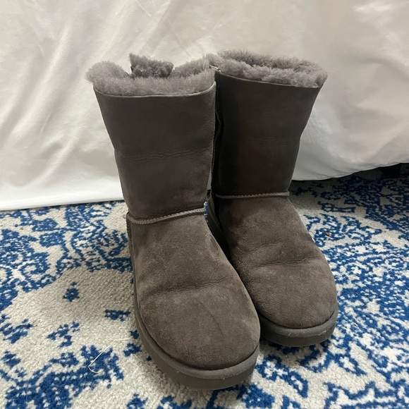 UGG Grey Bailey Bow II sz10 - Picture 5 of 5